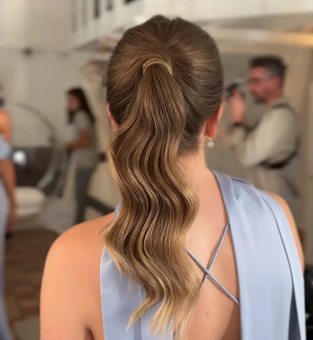 Coleta con ondas pulidas de invitada